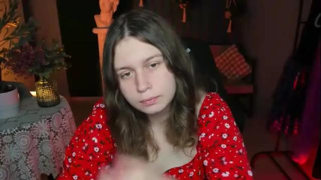Image 12 of fioramarmoris Stream on Chaturbate on 5 days ago