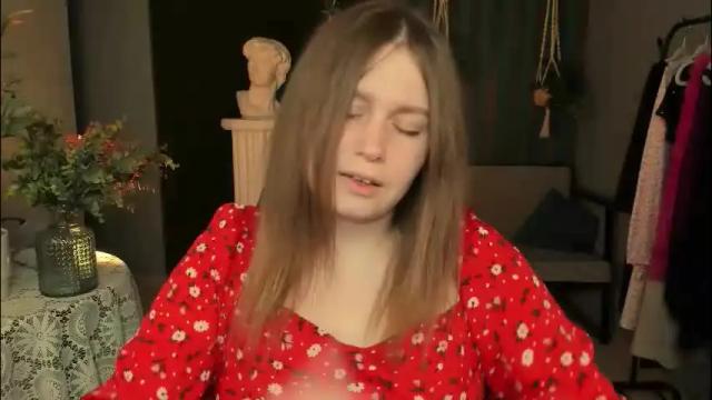 Image 12 of fioramarmoris Stream on Chaturbate on 20 days ago