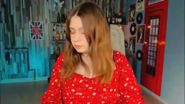 Image 2 of fioramarmoris Stream on Chaturbate on 1 month ago