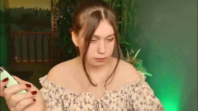 Image 3 of fioramarmoris Stream on Chaturbate on 1 month ago