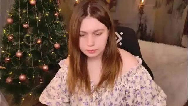 Image 3 of fioramarmoris Stream on Chaturbate on 1 month ago