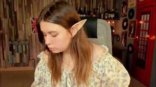 Image 6 of fioramarmoris Stream on Chaturbate on 24 days ago