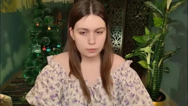 Image 12 of fioramarmoris Stream on Chaturbate on 23 days ago