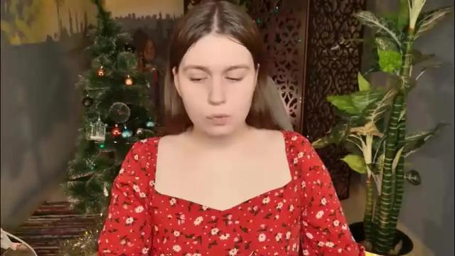 Image 12 of fioramarmoris Stream on Chaturbate on 19 days ago