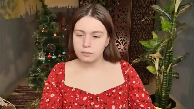 Image 7 of fioramarmoris Stream on Chaturbate on 19 days ago