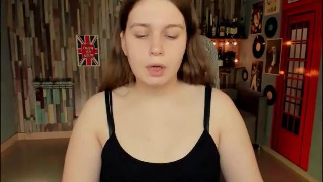 Image 2 of fioramarmoris Stream on Chaturbate on 18 days ago