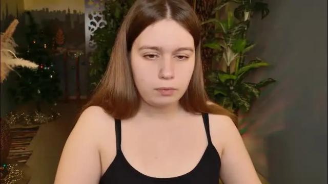 Image 7 of fioramarmoris Stream on Chaturbate on 14 days ago