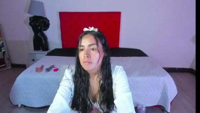 Image 3 of fiorela_ocean Stream on Chaturbate on 14 months ago