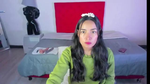 Thumbnail 1, fiorela_ocean's Stream at Chaturbate, 14 months ago