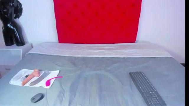 Image 10 of fiorela_ocean Stream on Chaturbate on 14 months ago