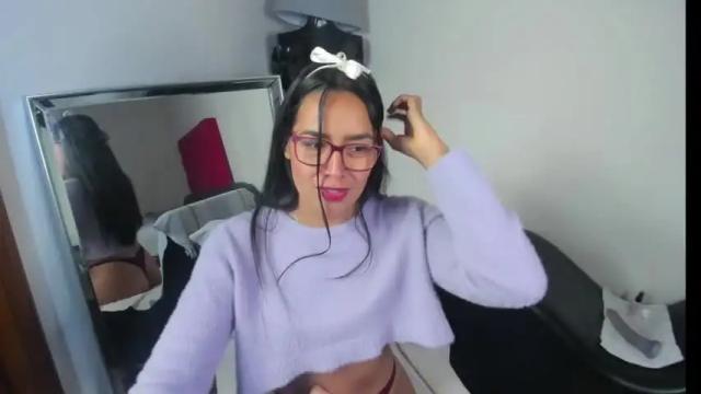 Image 7 of fiorela_ocean Stream on Chaturbate on 14 months ago