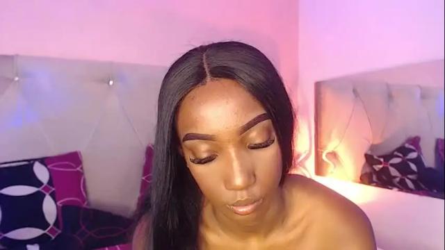 Image 4 of fiorelalenin Stream on Chaturbate on 26 days ago