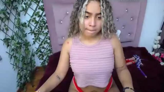 Image 1 of fiorella_5 Stream on Chaturbate on 17 months ago