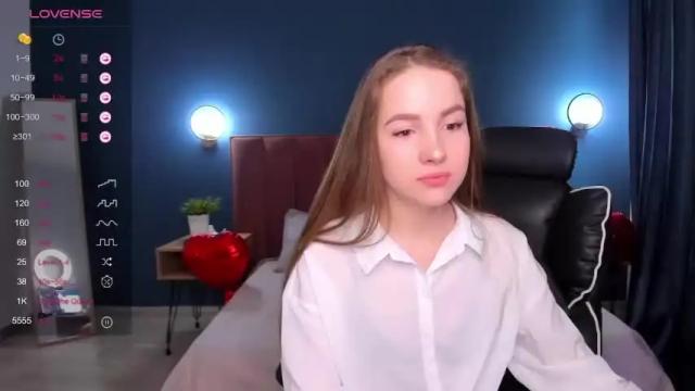 Image 10 of fire1_girl Stream on Chaturbate on 15 months ago