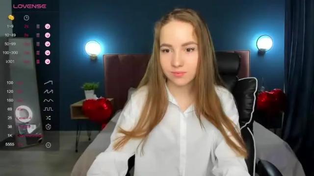 Image 4 of fire1_girl Stream on Chaturbate on 15 months ago
