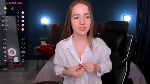 Image 6 of fire1_girl Stream on Chaturbate on 15 months ago