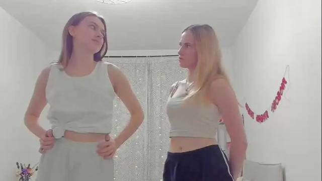 Image 2 of fire___fox Stream on Chaturbate on 7 months ago