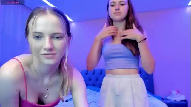 Image 4 of fire___fox Stream on Chaturbate on 5 months ago