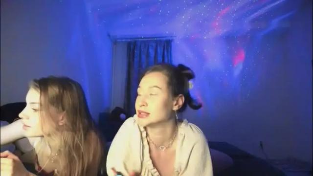 Image 2 of fire___fox Stream on Chaturbate on 4 months ago