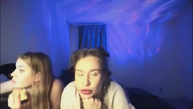 Image 3 of fire___fox Stream on Chaturbate on 4 months ago