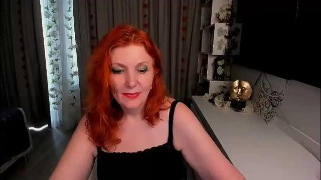 Image 6 of fire_foxone Stream on Chaturbate on 1 month ago