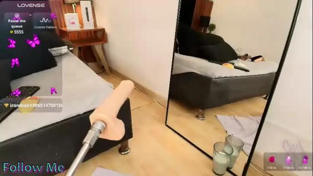 Image 11 of firephoenixjs Stream on Chaturbate on 5 months ago