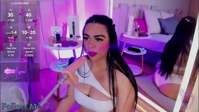 Image 2 of firephoenixjs Stream on Chaturbate on 5 months ago