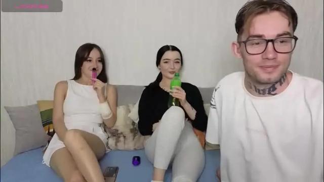 Image 4 of first_day_ Stream on Chaturbate on 2 months ago