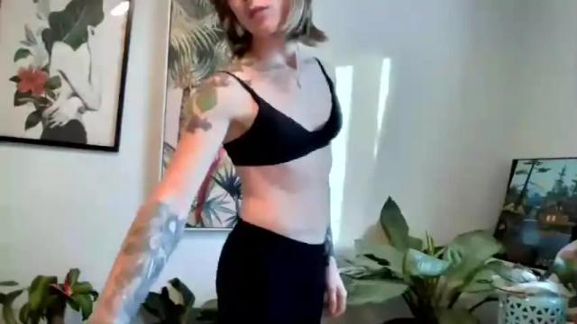 Image 4 of fit_trans Stream on Chaturbate on 19 months ago
