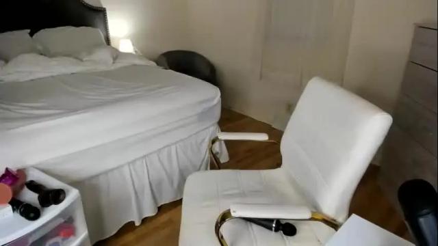 Image 11 of fitandfriskyfunxxx Stream on Chaturbate on 22 days ago