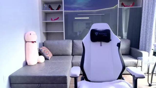 Image 10 of fitcougarcb Stream on Chaturbate on 1 month ago