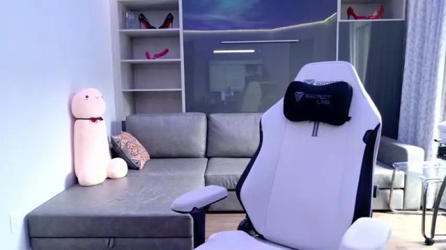 Image 12 of fitcougarcb Stream on Chaturbate on 1 month ago