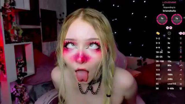 Image 8 of flaircorell Stream on Chaturbate on 1 month ago