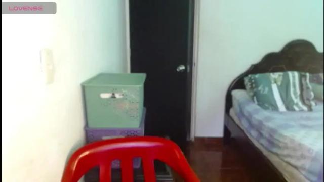Image 3 of flak_sexy Stream on Chaturbate on 4 months ago