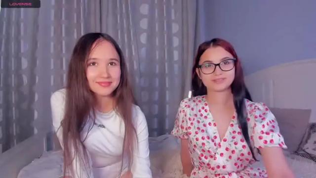 Image 2 of flame_of_two Stream on Chaturbate on 19 months ago