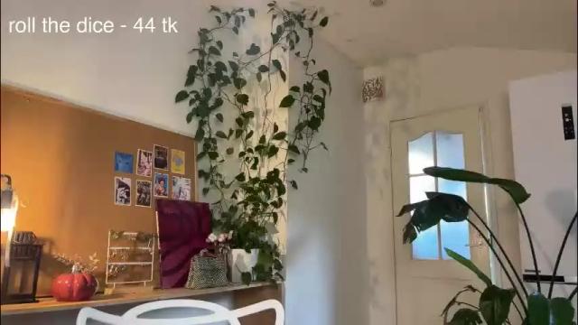 Image 6 of flaming_hotty Stream on Chaturbate on 2 months ago