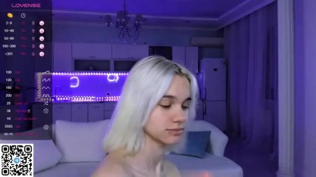 Image 3 of flamingdarkgirl Stream on Chaturbate on 14 months ago