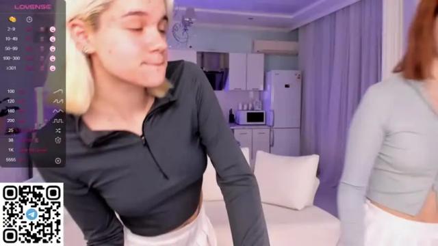 Image 3 of flamingdarkgirl Stream on Chaturbate on 19 months ago