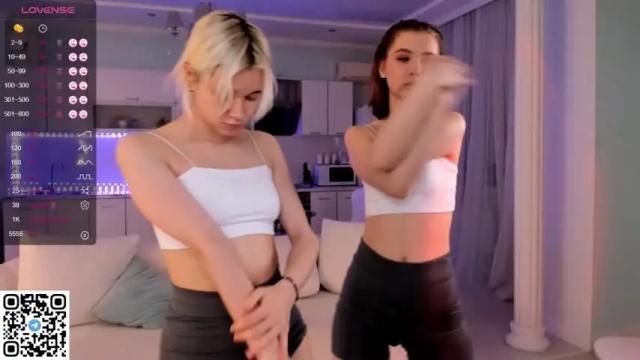 Image 7 of flamingdarkgirl Stream on Chaturbate on 19 months ago