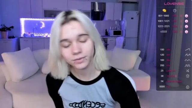 Image 6 of flamingdarkgirl Stream on Chaturbate on 13 months ago