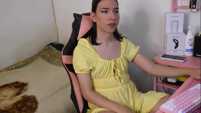 Image 3 of flaream_angel Stream on Chaturbate on 24 days ago