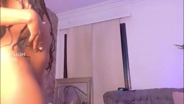 Image 3 of flavia_cruz Stream on Chaturbate on 22 days ago