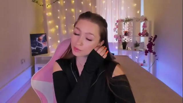 Image 6 of fleurs_de_cerisier Stream on Chaturbate on 1 month ago