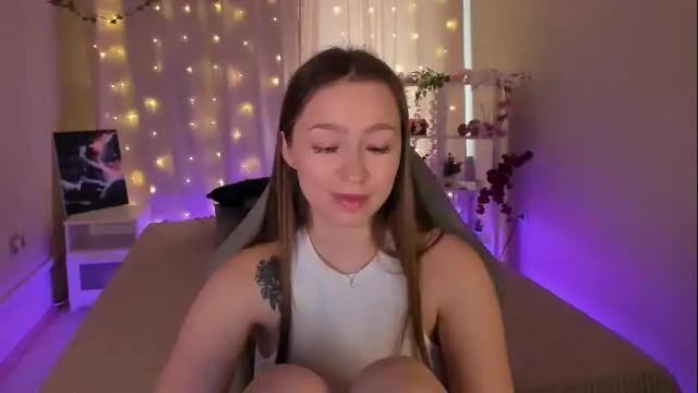Image 10 of fleurs_de_cerisier Stream on Chaturbate on 1 month ago