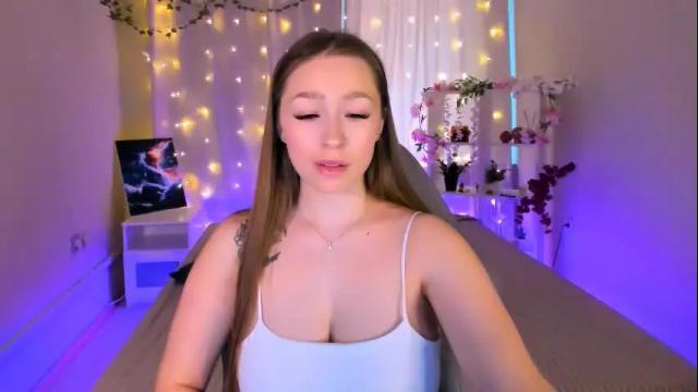 Thumbnail 1, fleurs_de_cerisier's Stream at Chaturbate, 1 month ago