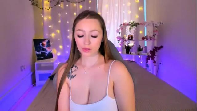 Thumbnail 3, fleurs_de_cerisier's Stream at Chaturbate, 1 month ago