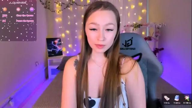 Image 10 of fleurs_de_cerisier Stream on Chaturbate on 1 month ago