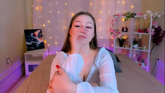 Thumbnail 2, fleurs_de_cerisier's Stream at Chaturbate, 25 days ago