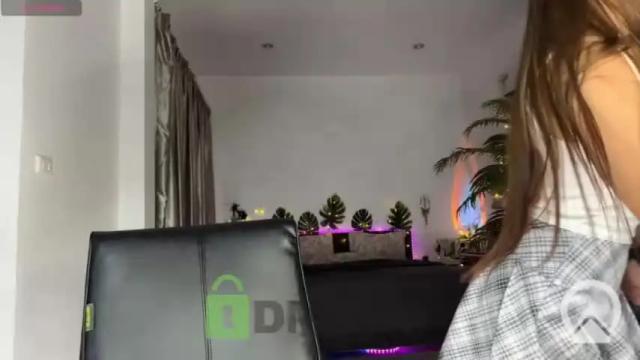 Image 8 of flexy_cat Stream on Chaturbate on 15 months ago