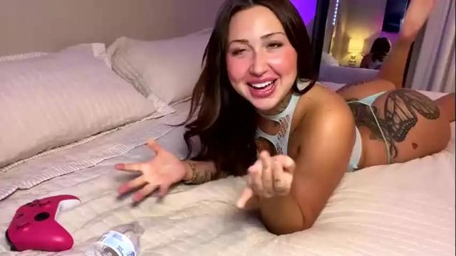 Image 10 of flexyroxxxy Stream on Chaturbate on 1 month ago